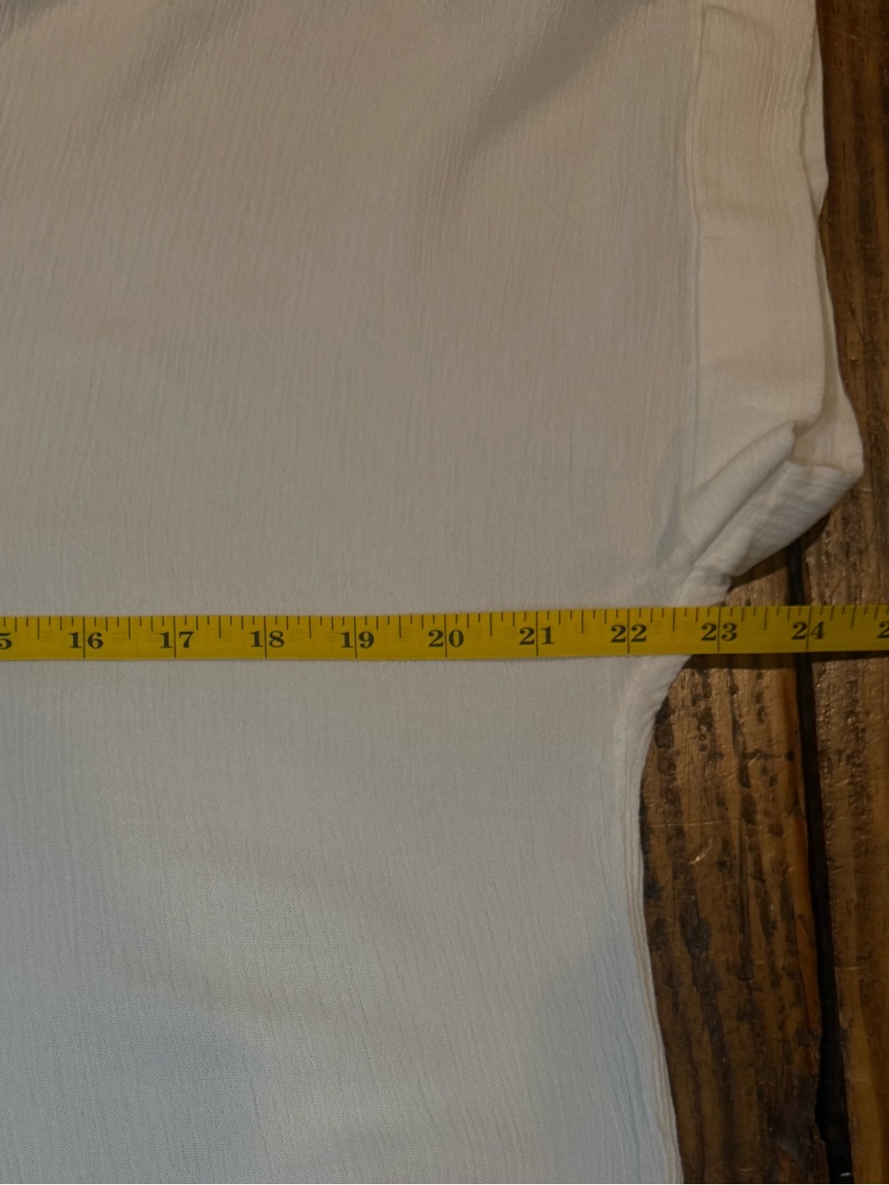 H&M Textured White Split Neck Blouse Short Sleeve Crinkle Top Size 8 - Picture 6 of 7